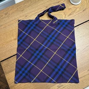 BURBERRY plaid tote shopping bag (NEW)
